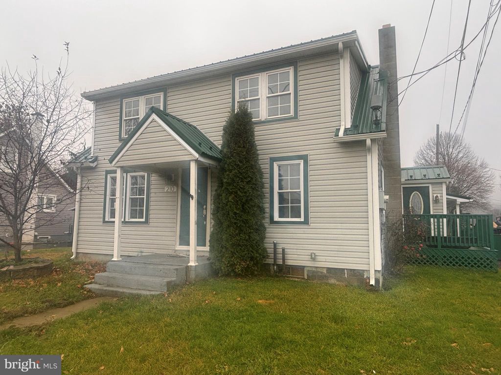 Photo of 210 Airport Rd, SELINSGROVE, PA 17870 (MLS # PASY2002560)