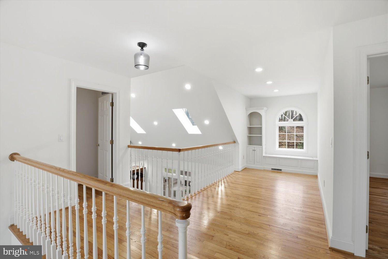 STONEY RUN - Residential