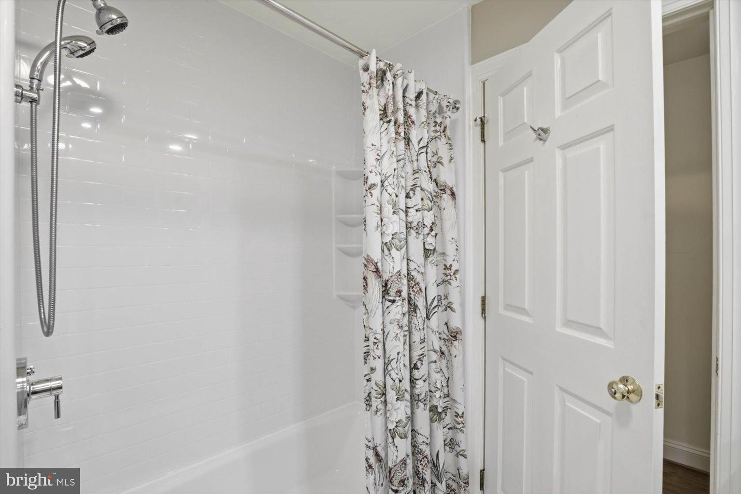 STONEY RUN - Residential