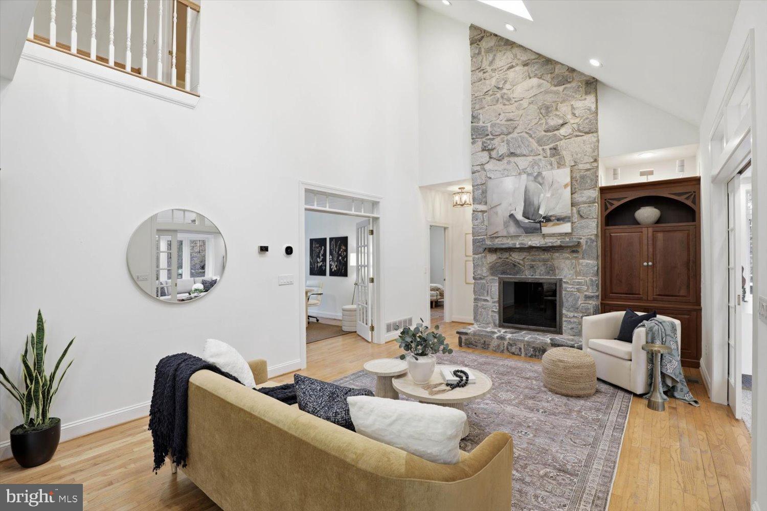 STONEY RUN - Residential