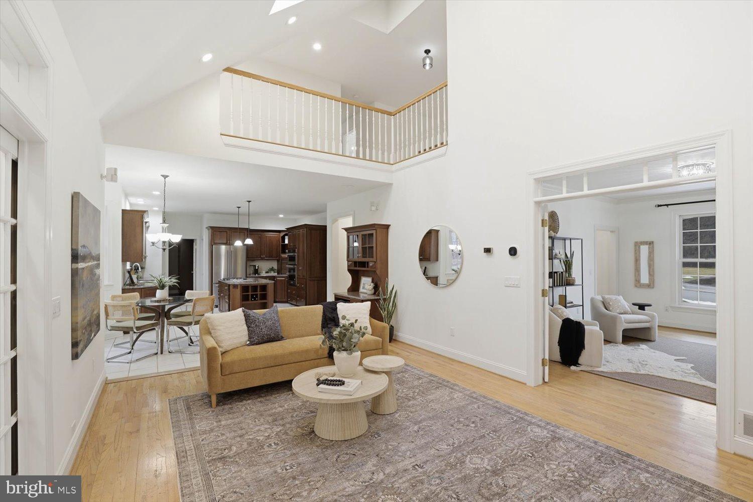 STONEY RUN - Residential