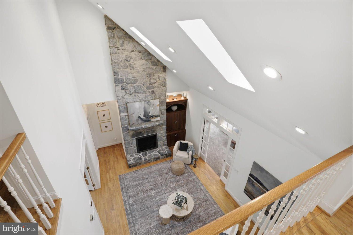 STONEY RUN - Residential