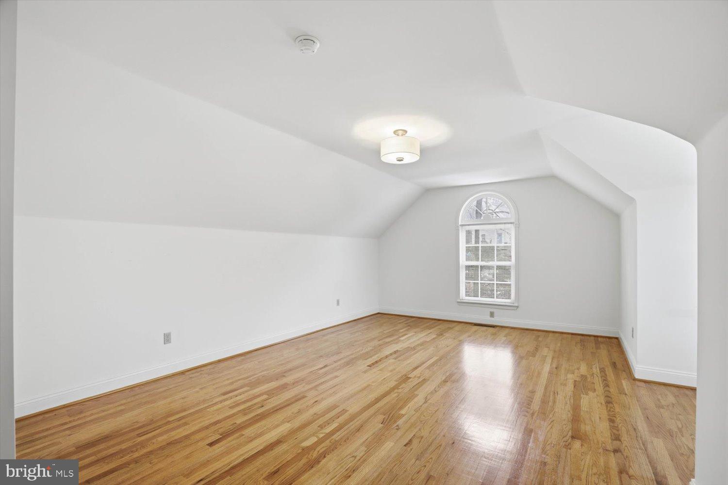 STONEY RUN - Residential