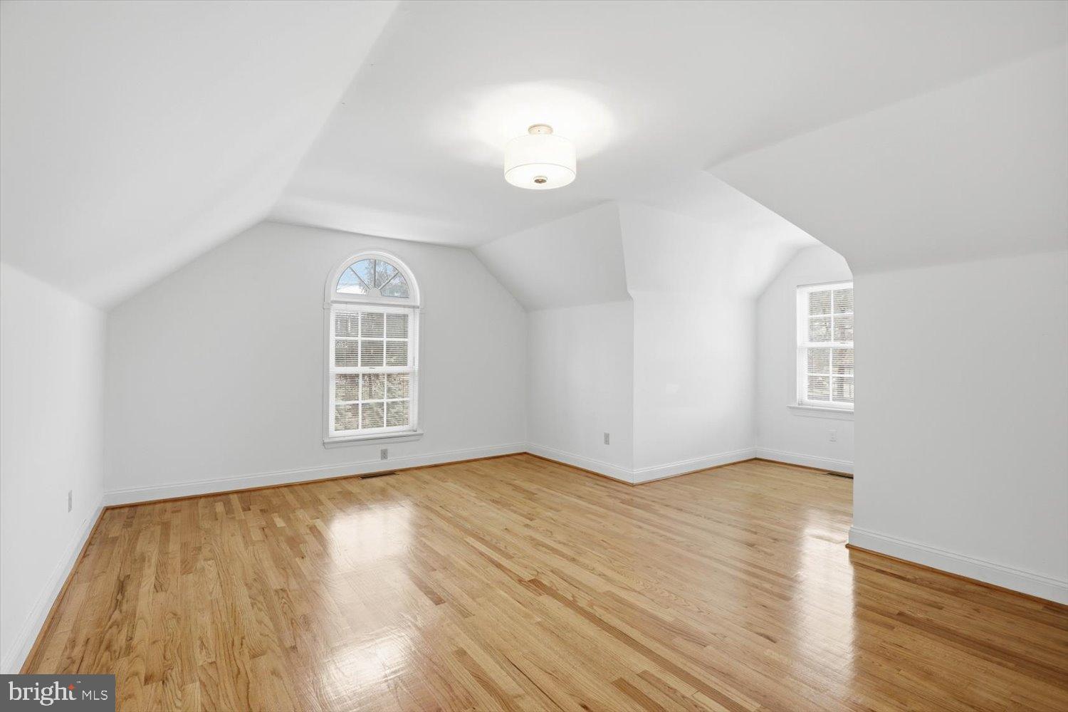 STONEY RUN - Residential