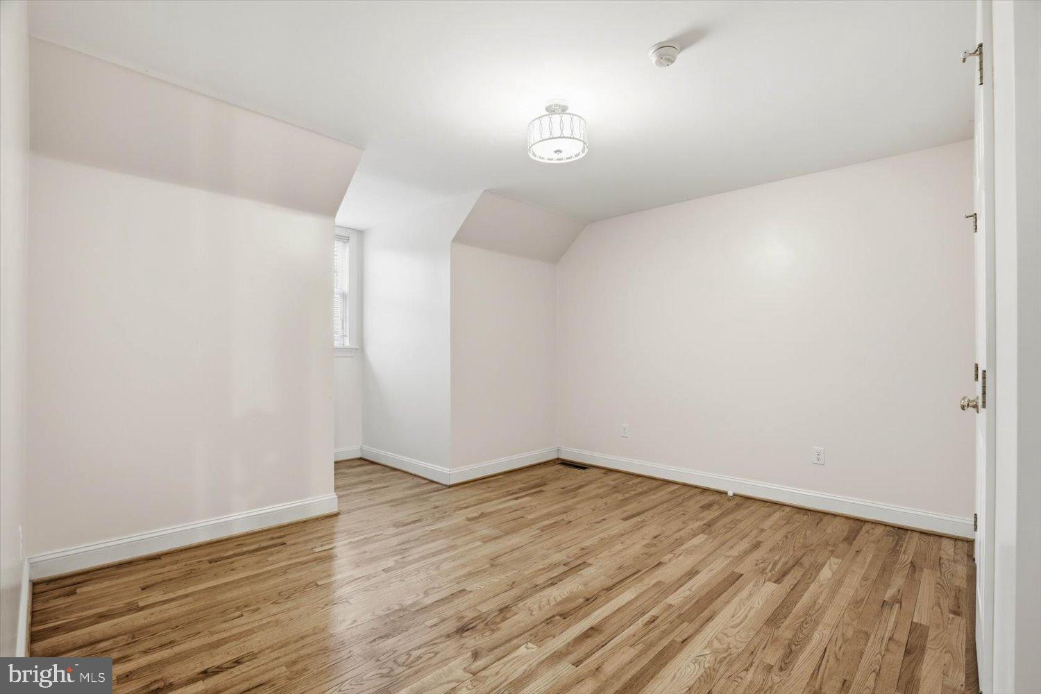 STONEY RUN - Residential