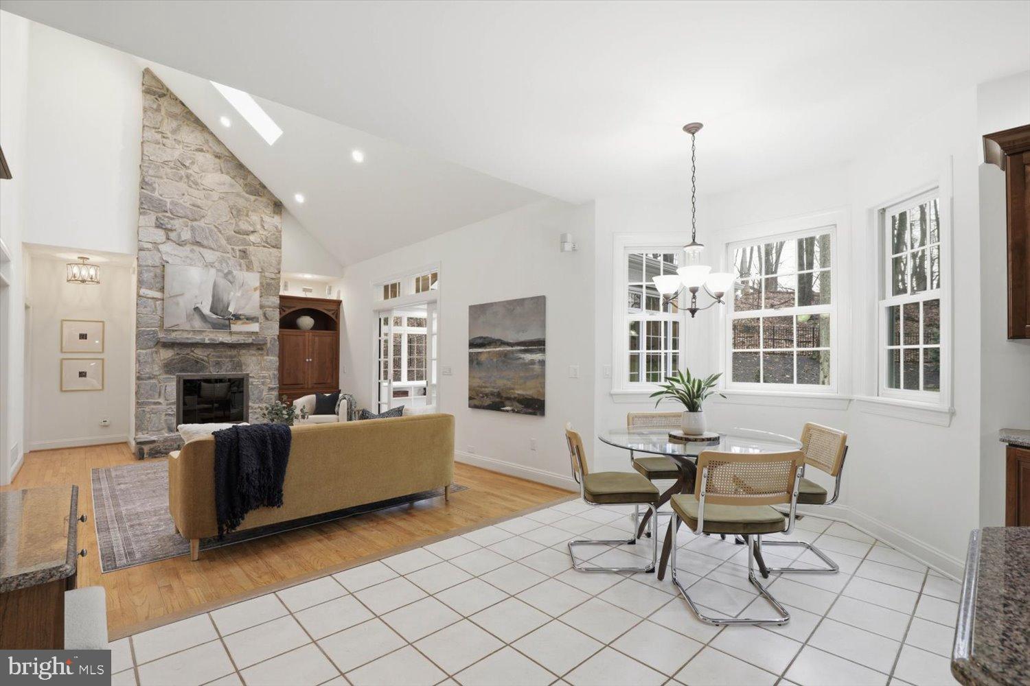 STONEY RUN - Residential