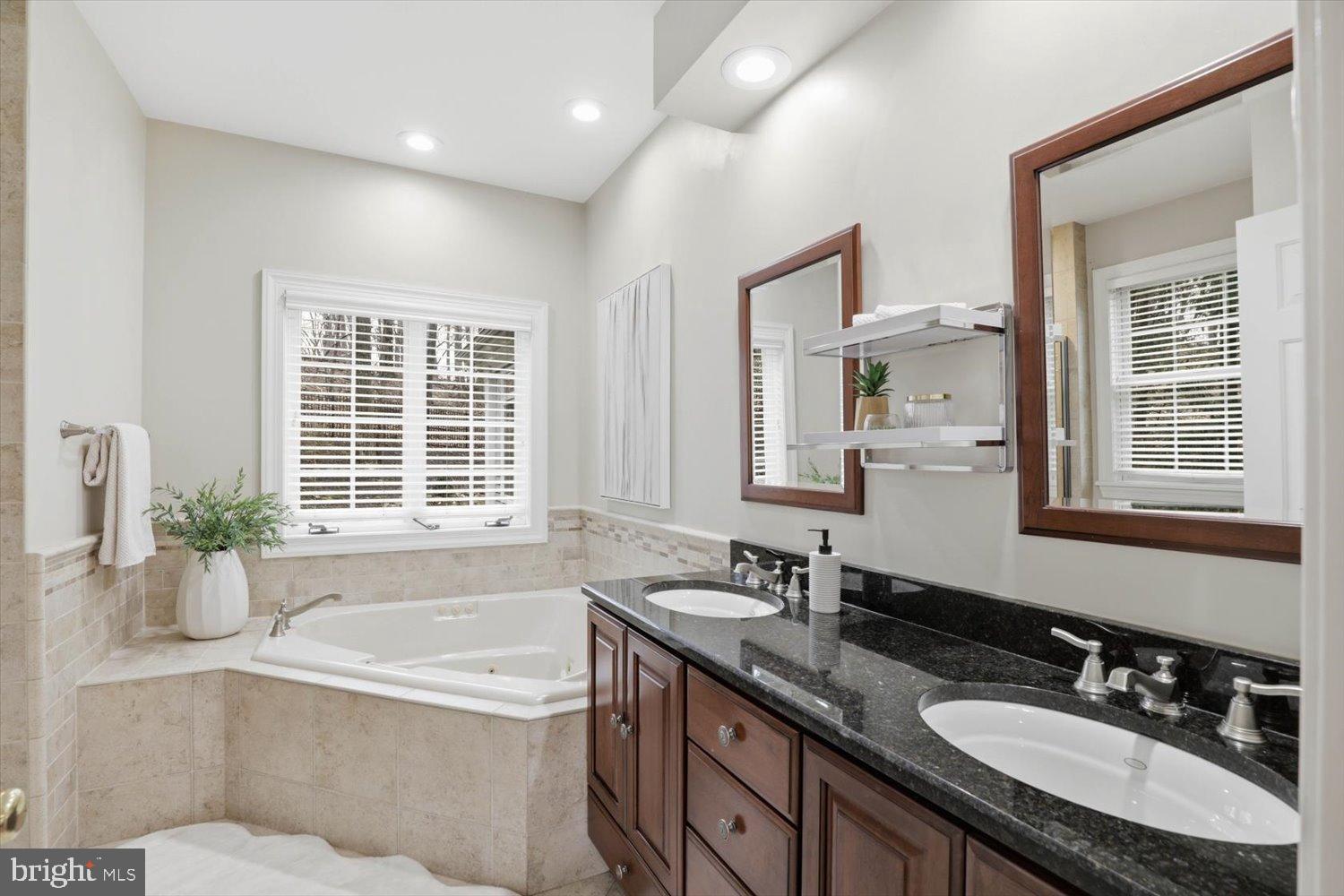 STONEY RUN - Residential