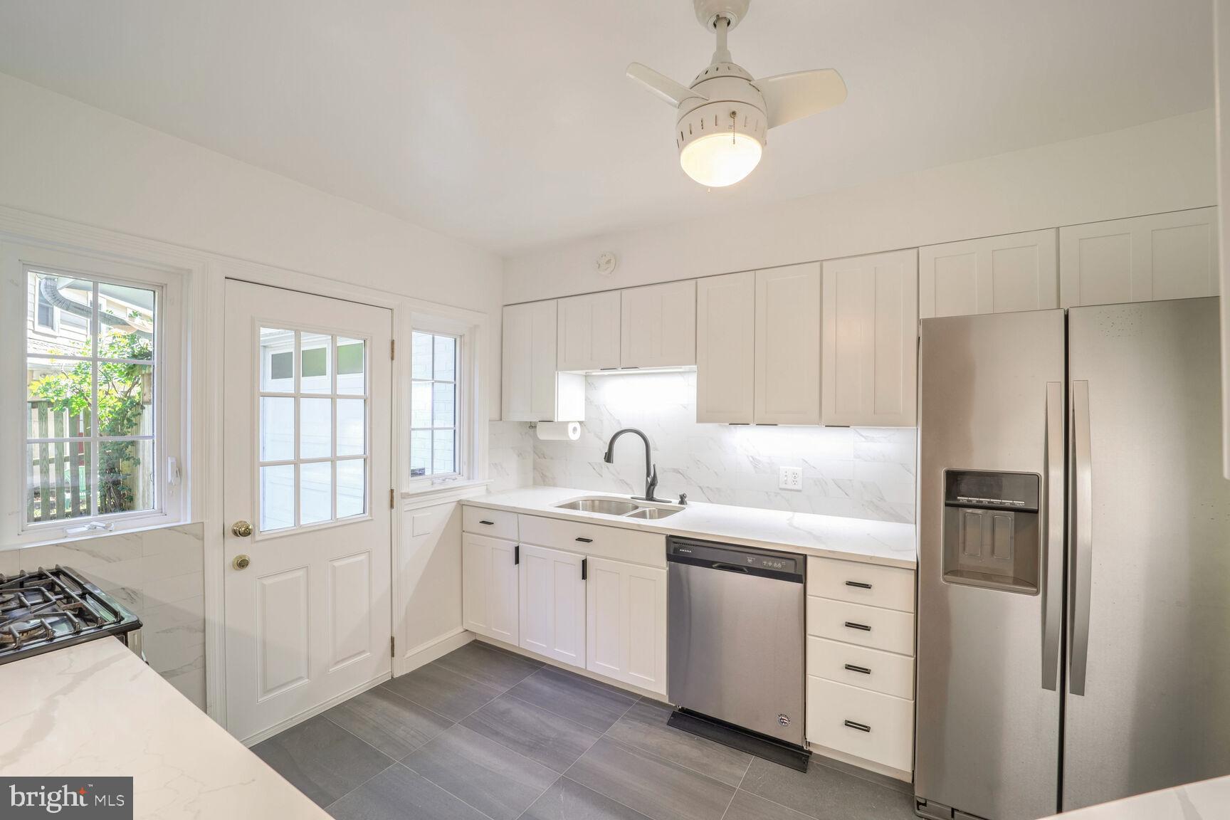 SOUTH WOODSIDE PARK - Residential