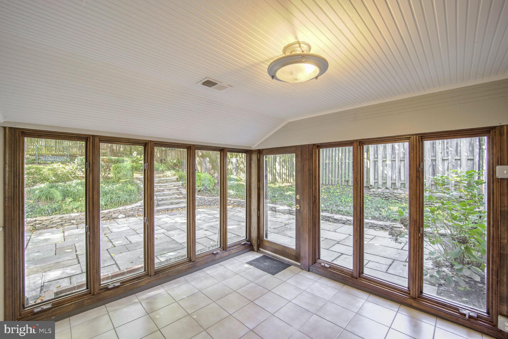 SOUTH WOODSIDE PARK - Residential