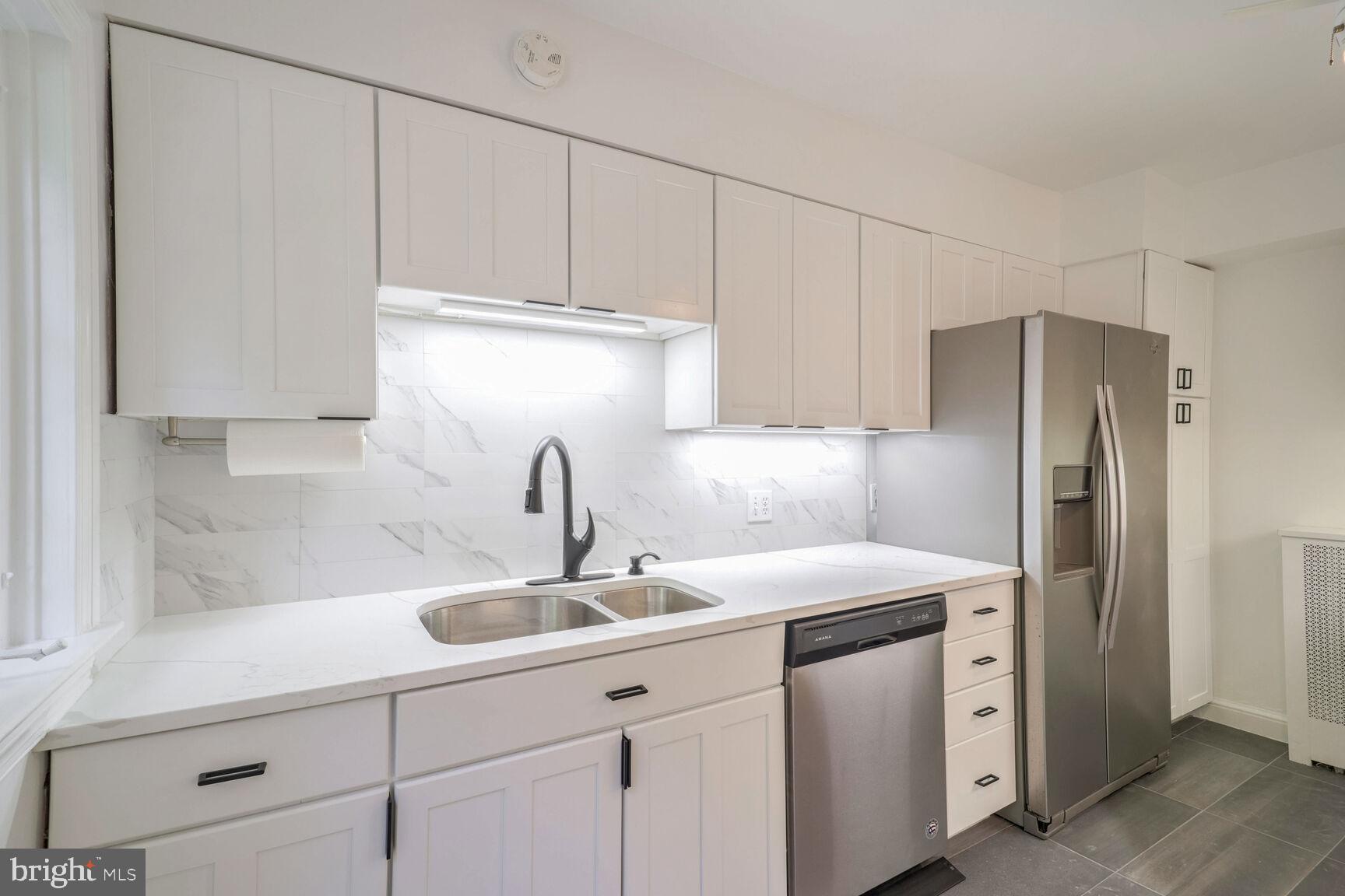 SOUTH WOODSIDE PARK - Residential