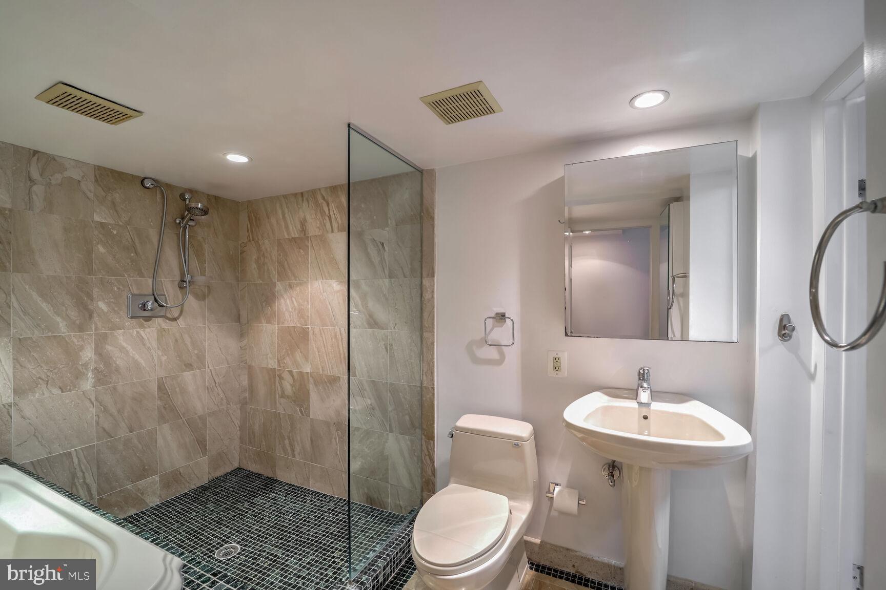 SOUTH WOODSIDE PARK - Residential