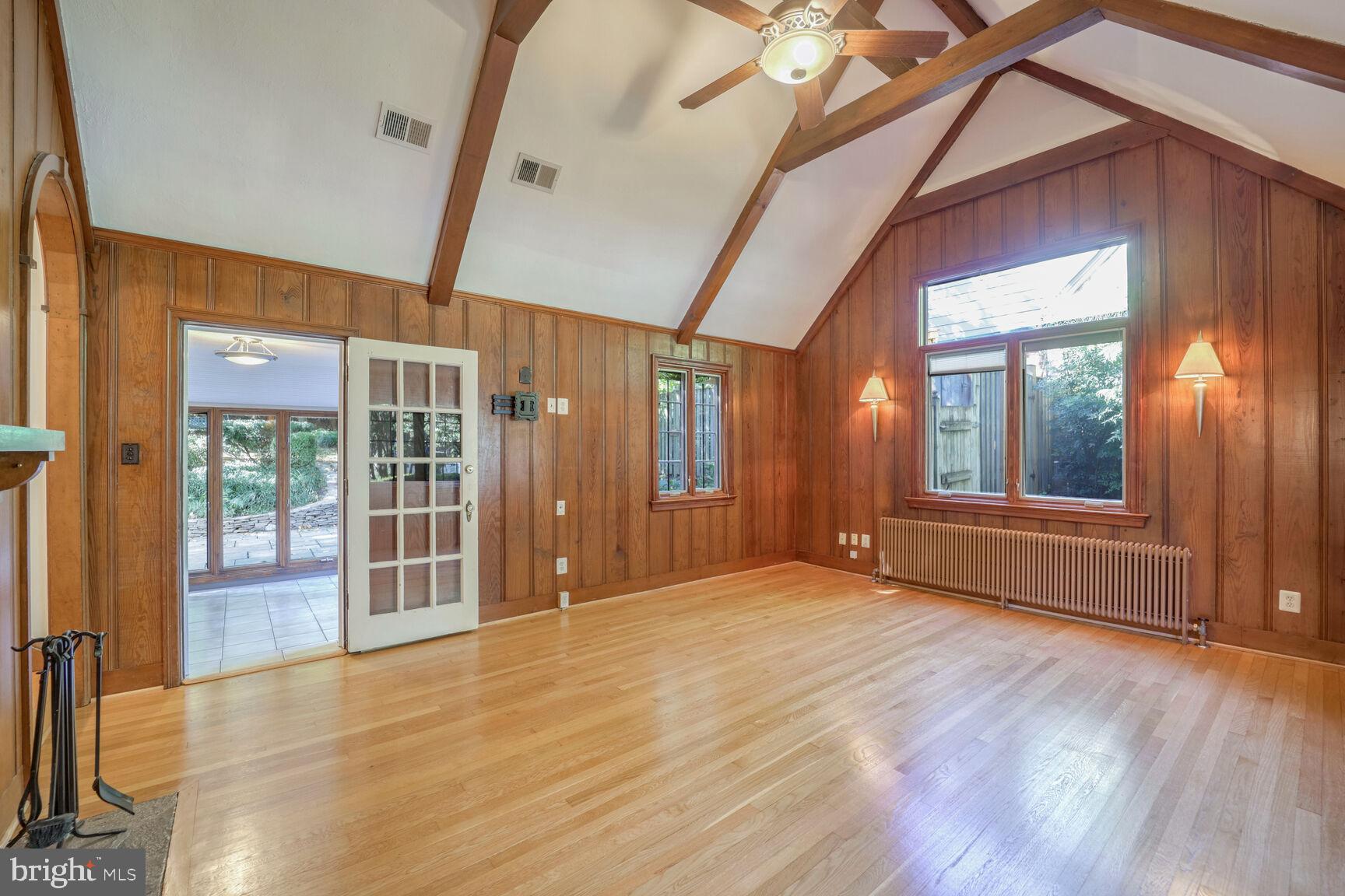 SOUTH WOODSIDE PARK - Residential