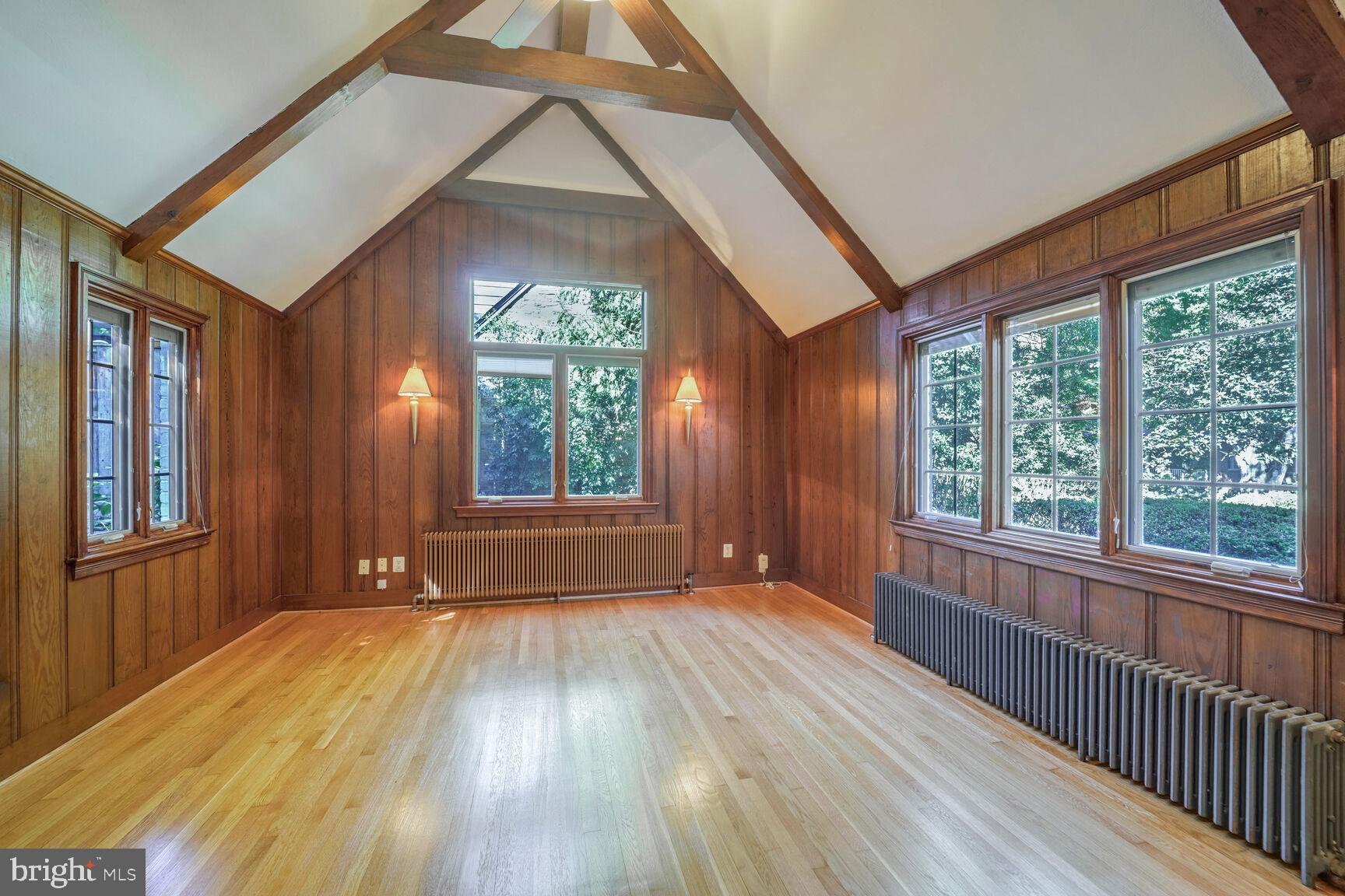 SOUTH WOODSIDE PARK - Residential