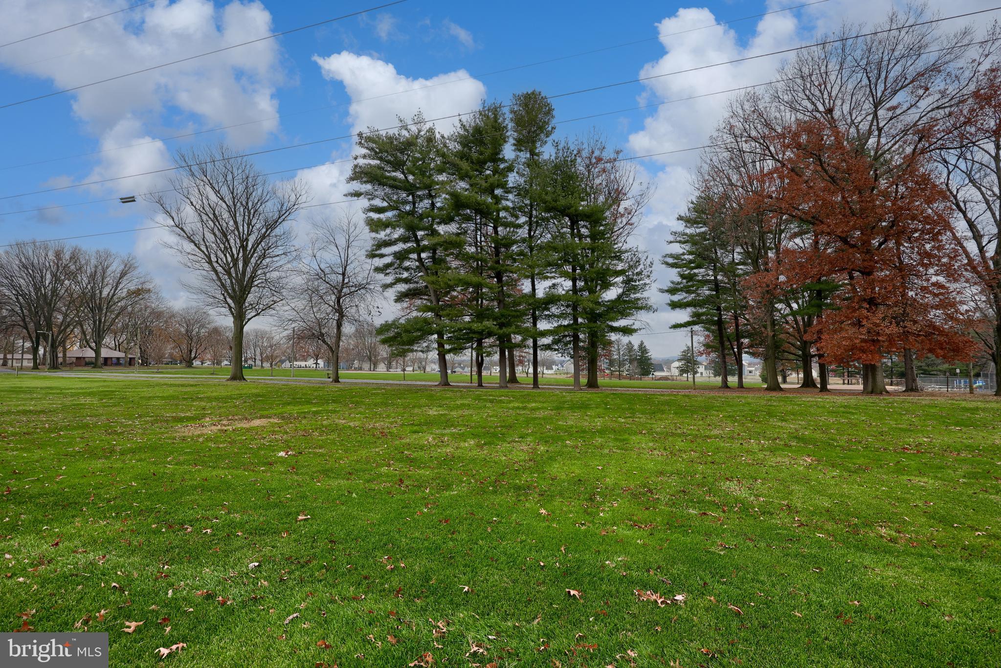 PARK RIDGE CROSSING - Residential