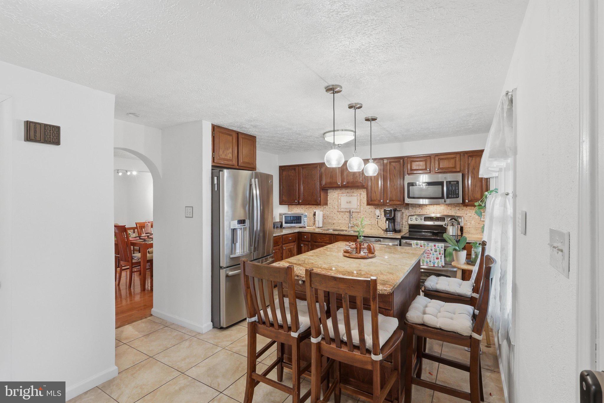 12502 TIMBER HOLLOW PLACE