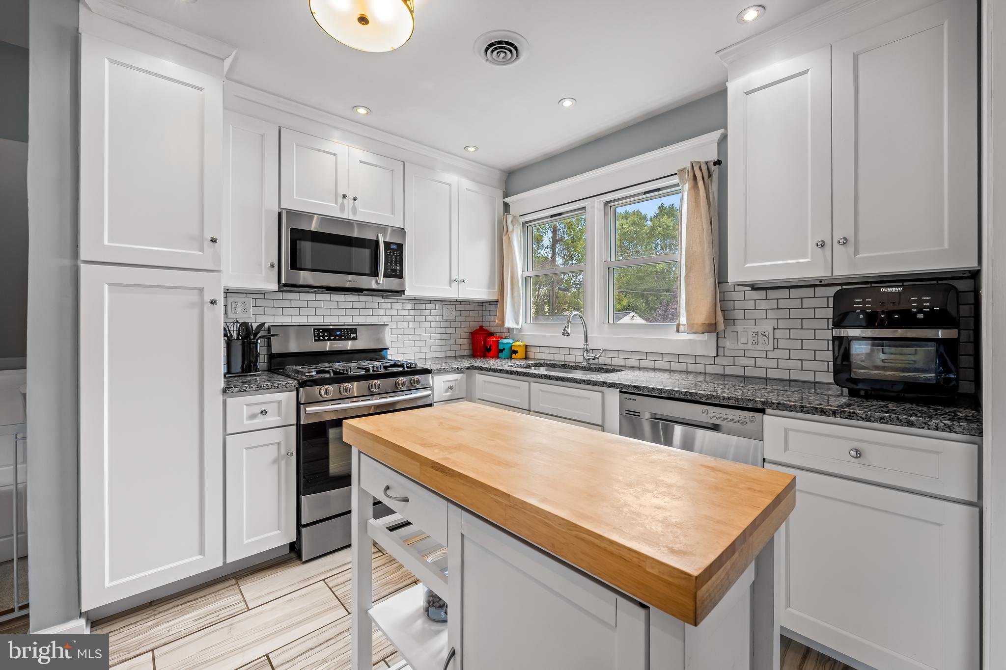 GLEN BURNIE PARK - Residential