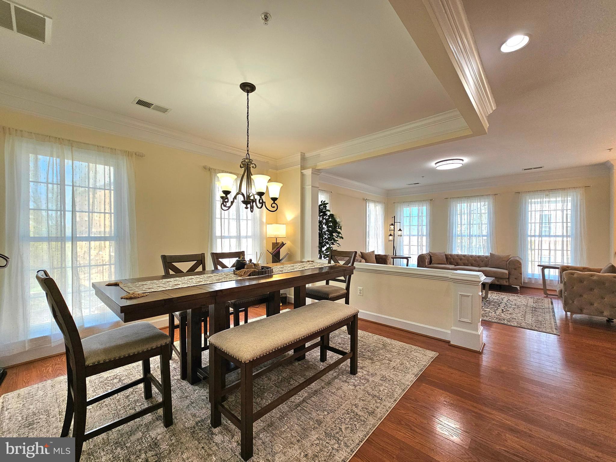 POTOMAC CLUB CONDOMINIUMS - Residential Lease