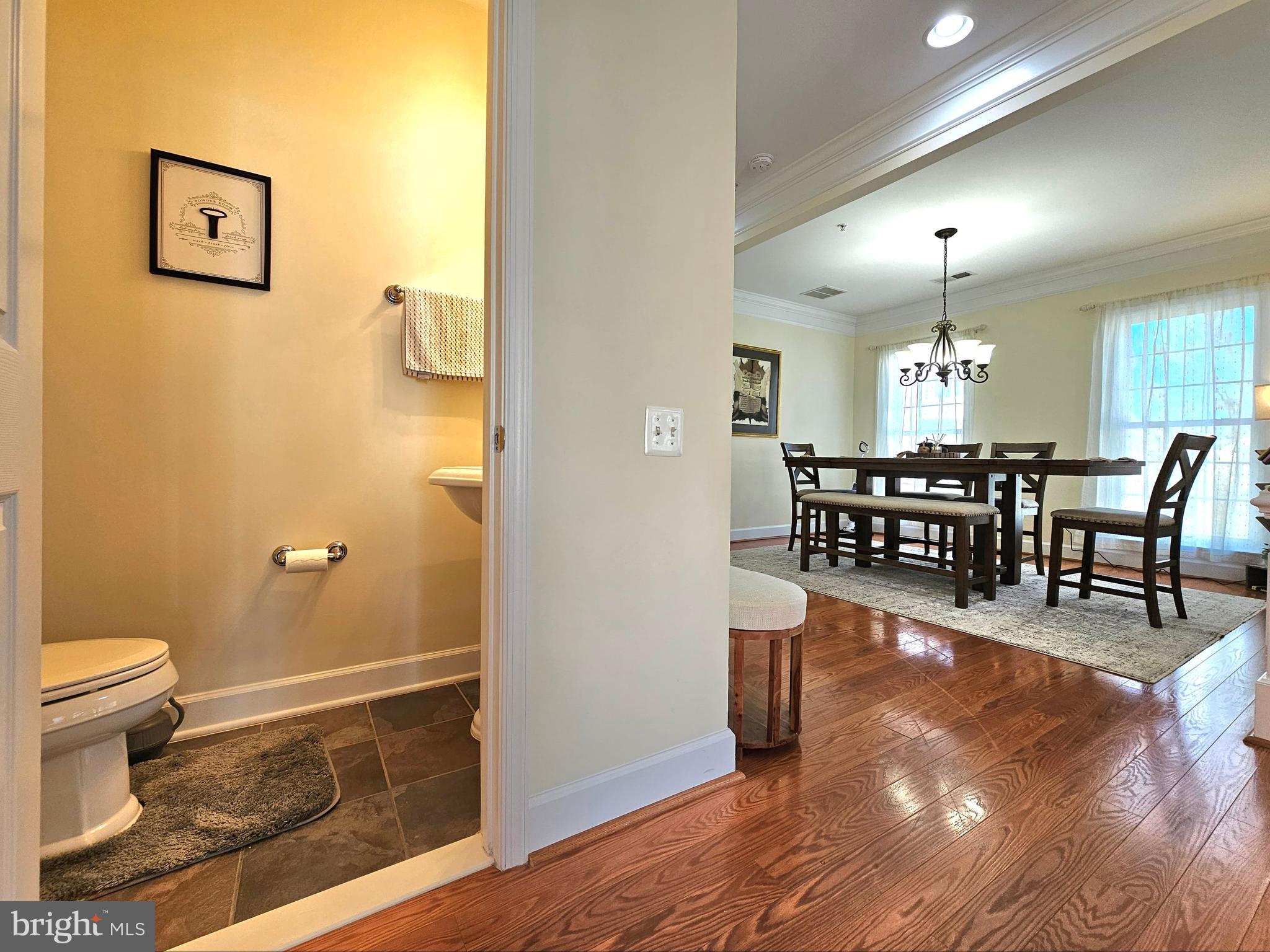 POTOMAC CLUB CONDOMINIUMS - Residential Lease