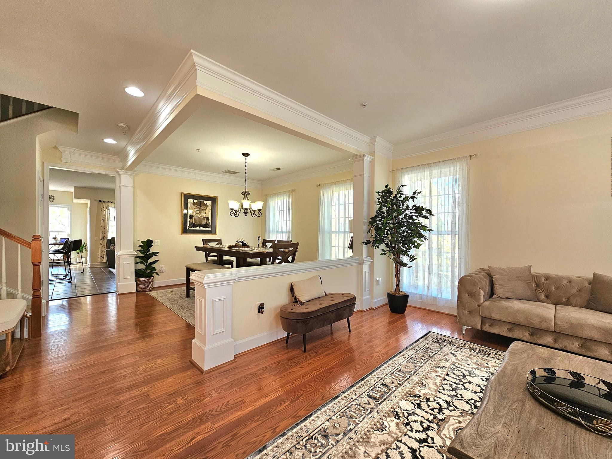 POTOMAC CLUB CONDOMINIUMS - Residential Lease