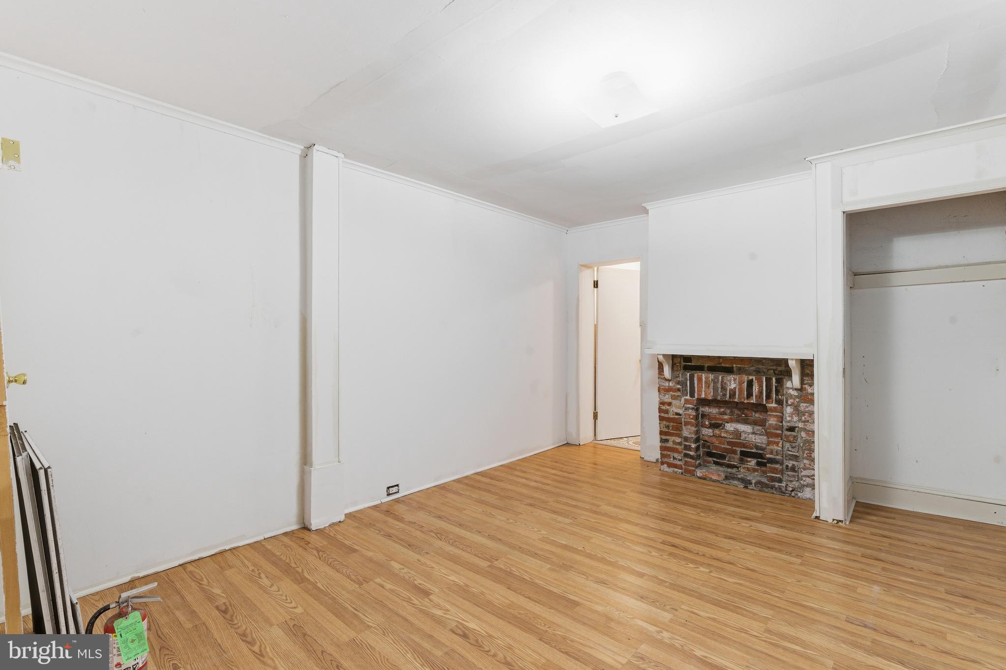 CENTER CITY - Residential Income