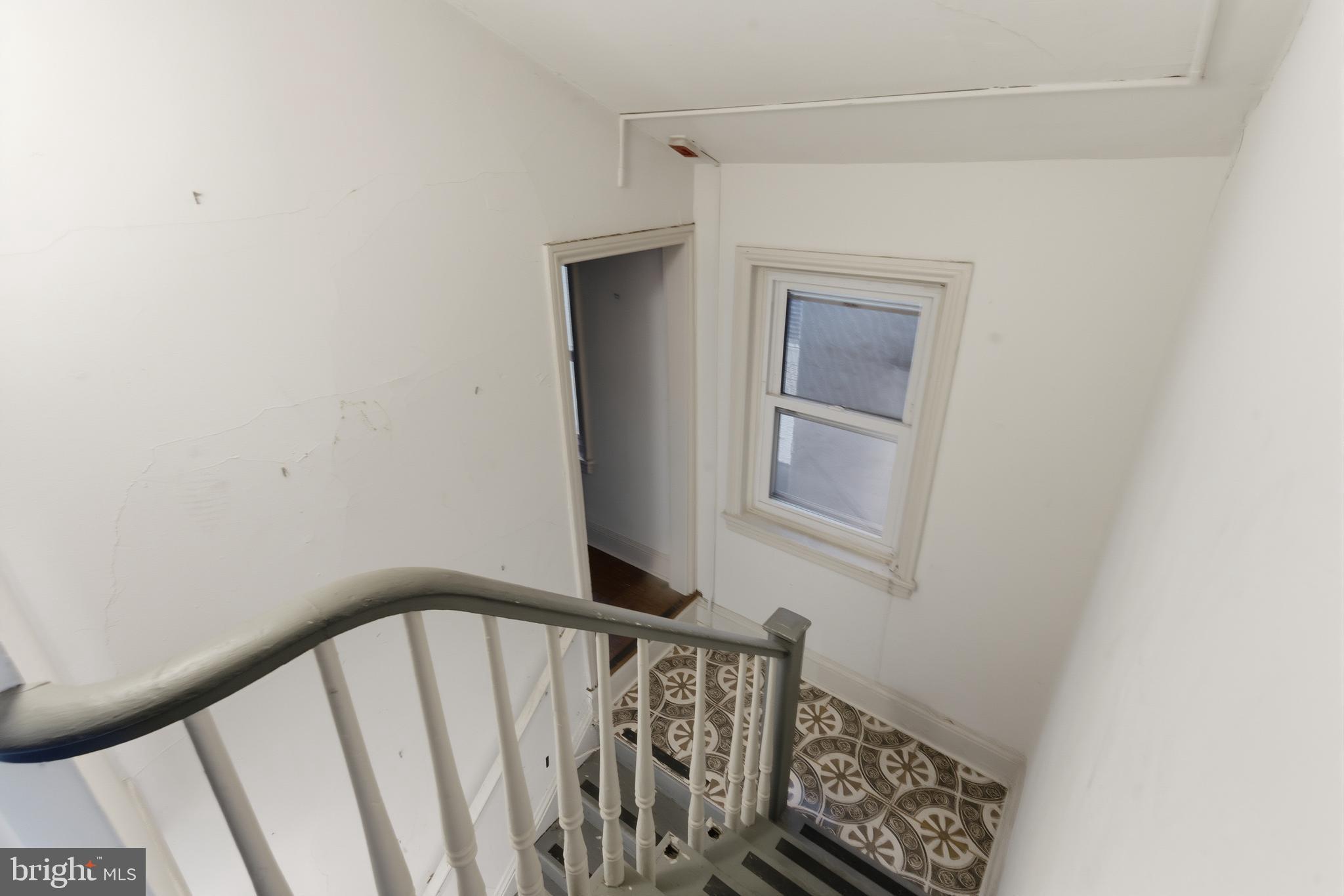 CENTER CITY - Residential Income