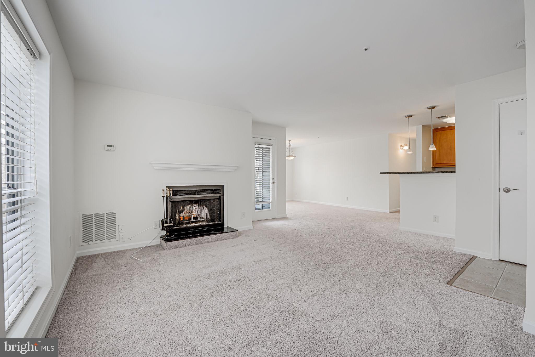 FOUR WINDS AT OAKTON - Residential Lease