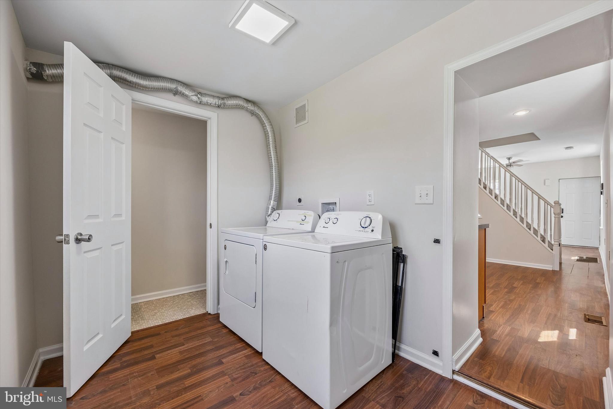 ROXBOROUGH - Residential