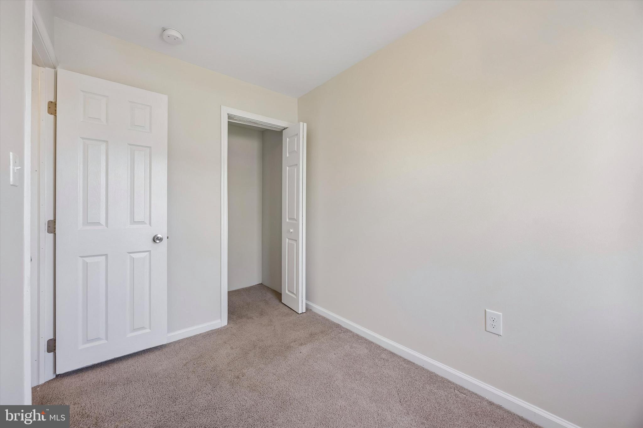 ROXBOROUGH - Residential