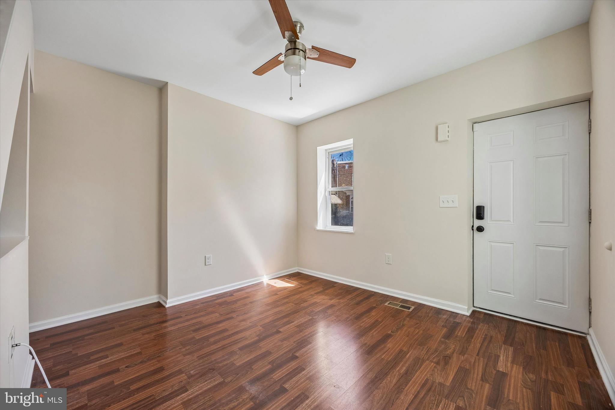 ROXBOROUGH - Residential