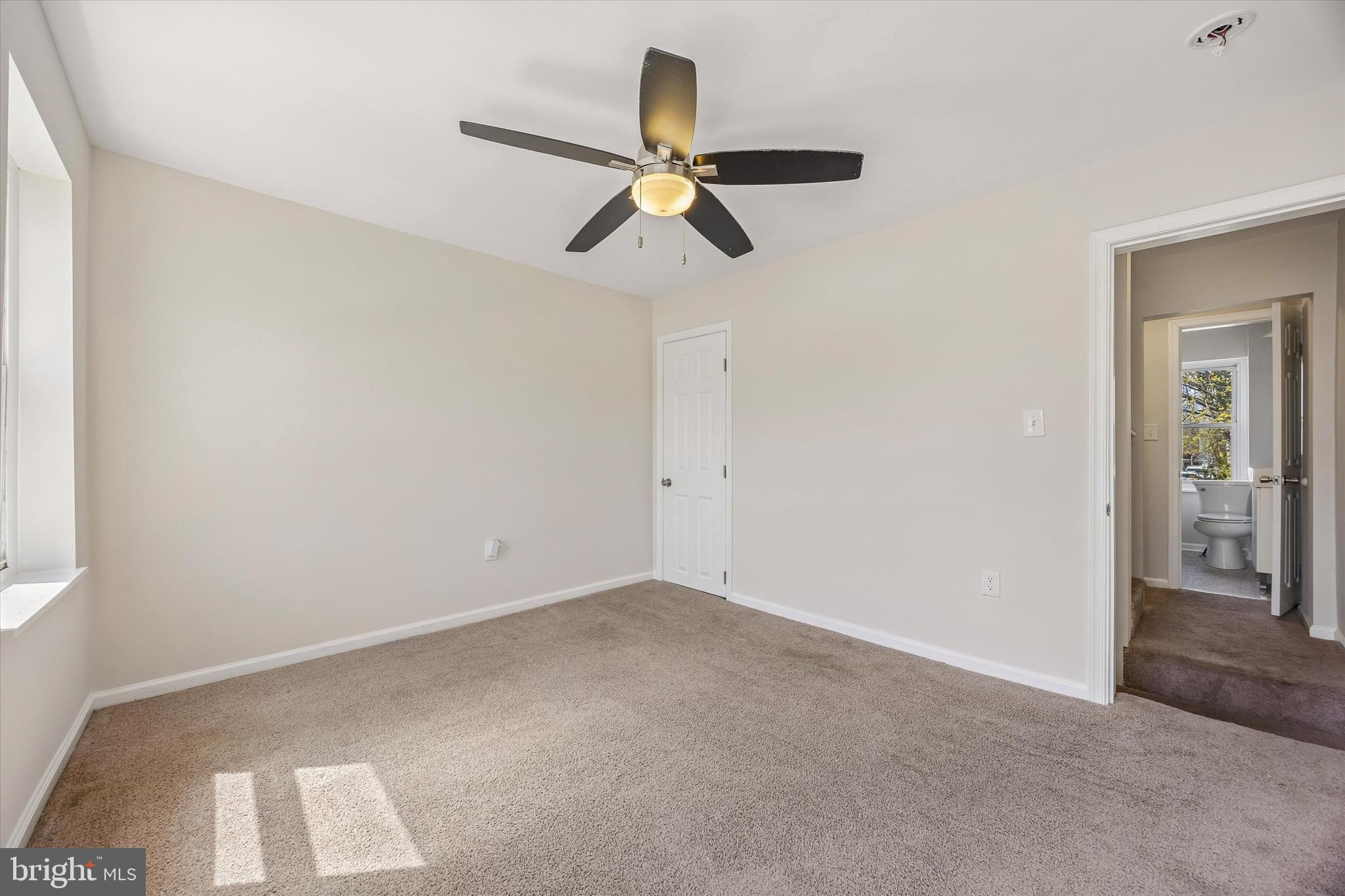 ROXBOROUGH - Residential