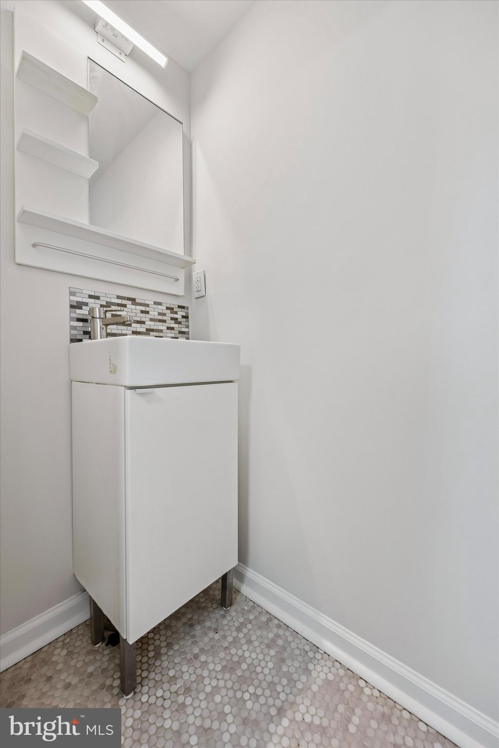 ROXBOROUGH - Residential