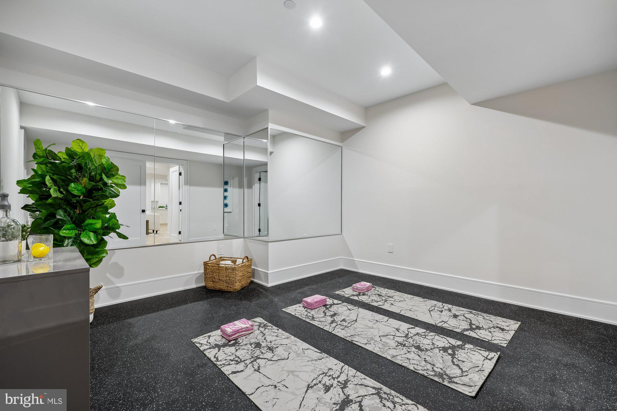 DUNLOP HILLS - Residential