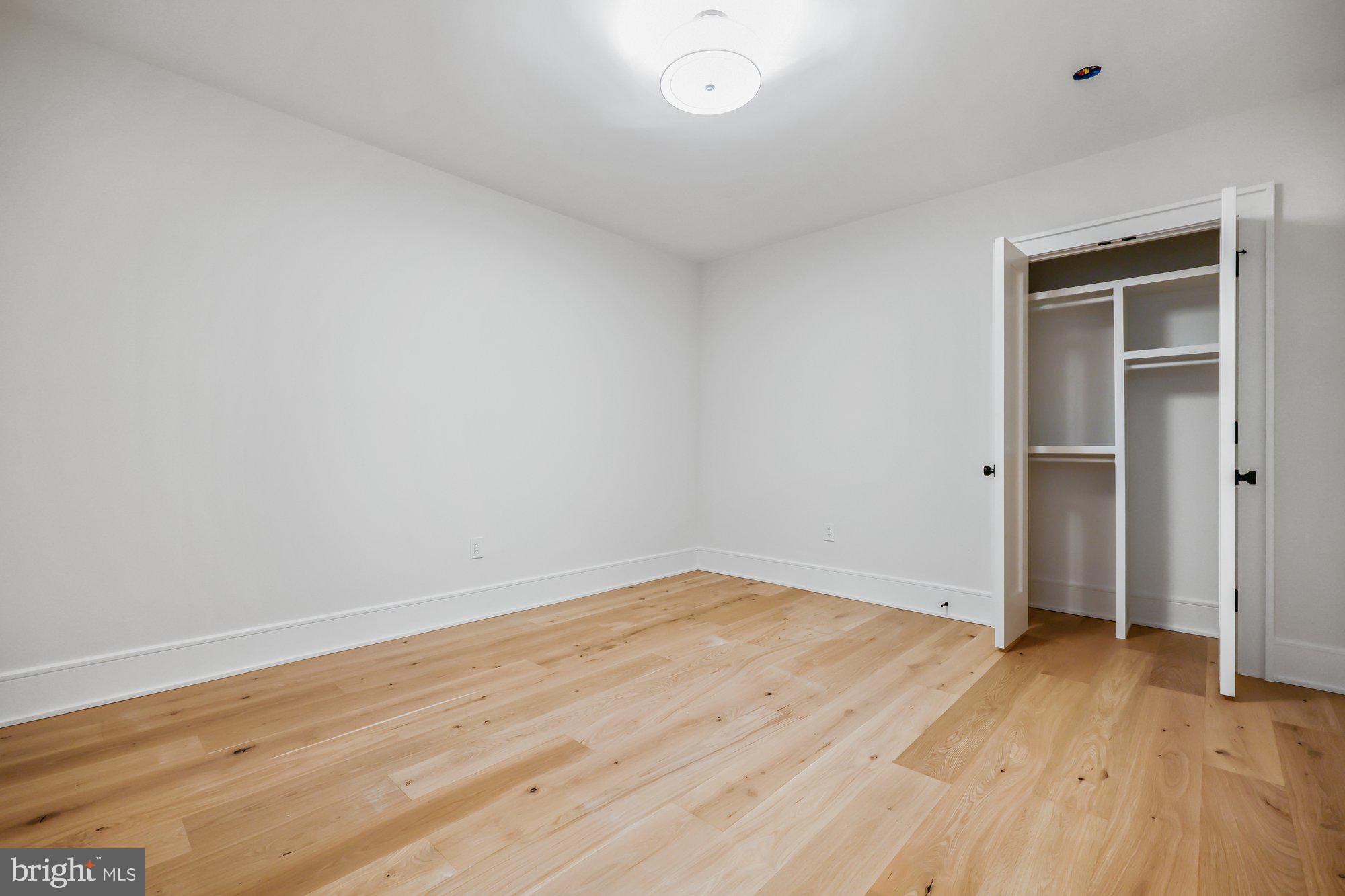 DUNLOP HILLS - Residential