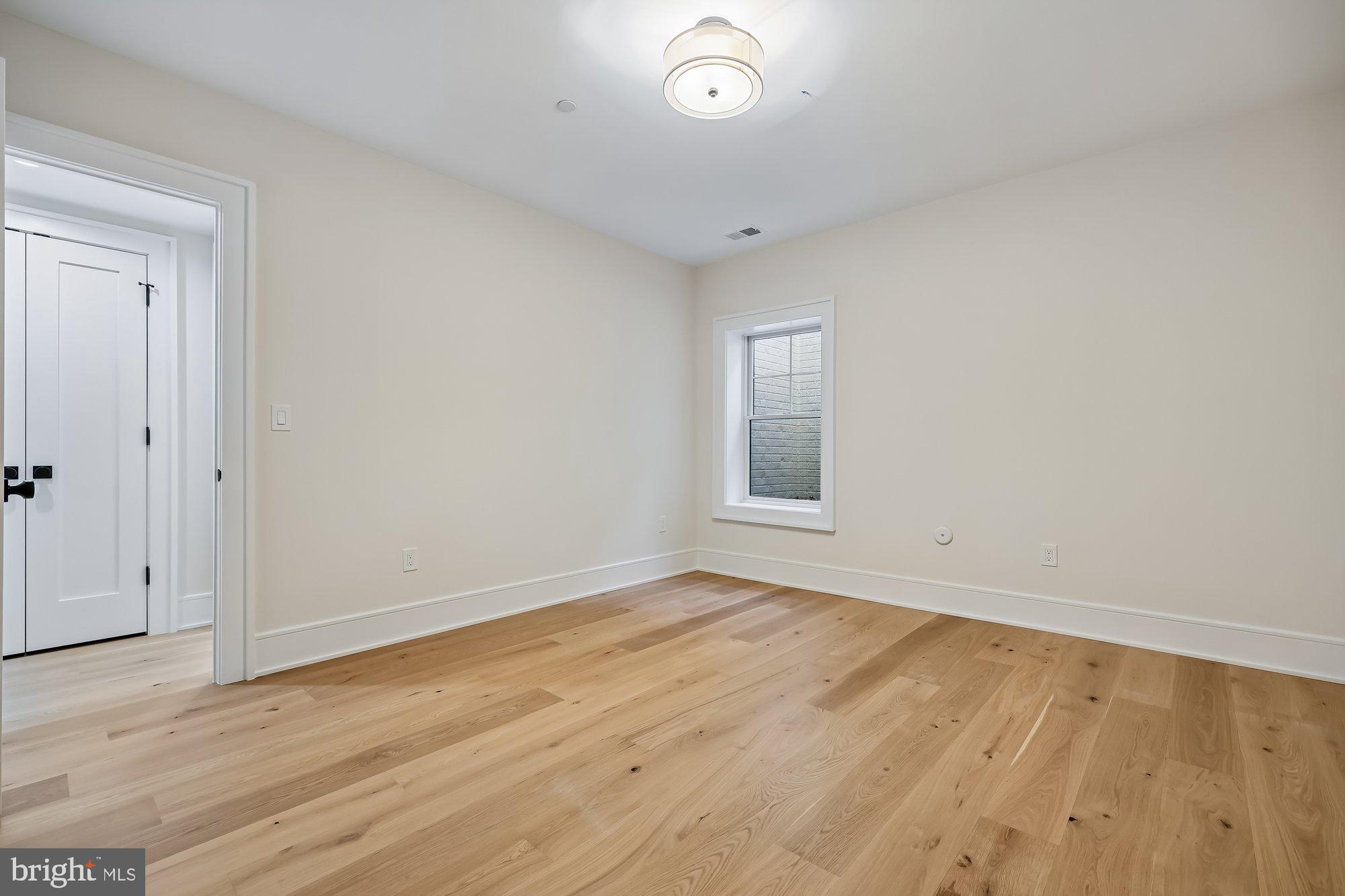 DUNLOP HILLS - Residential