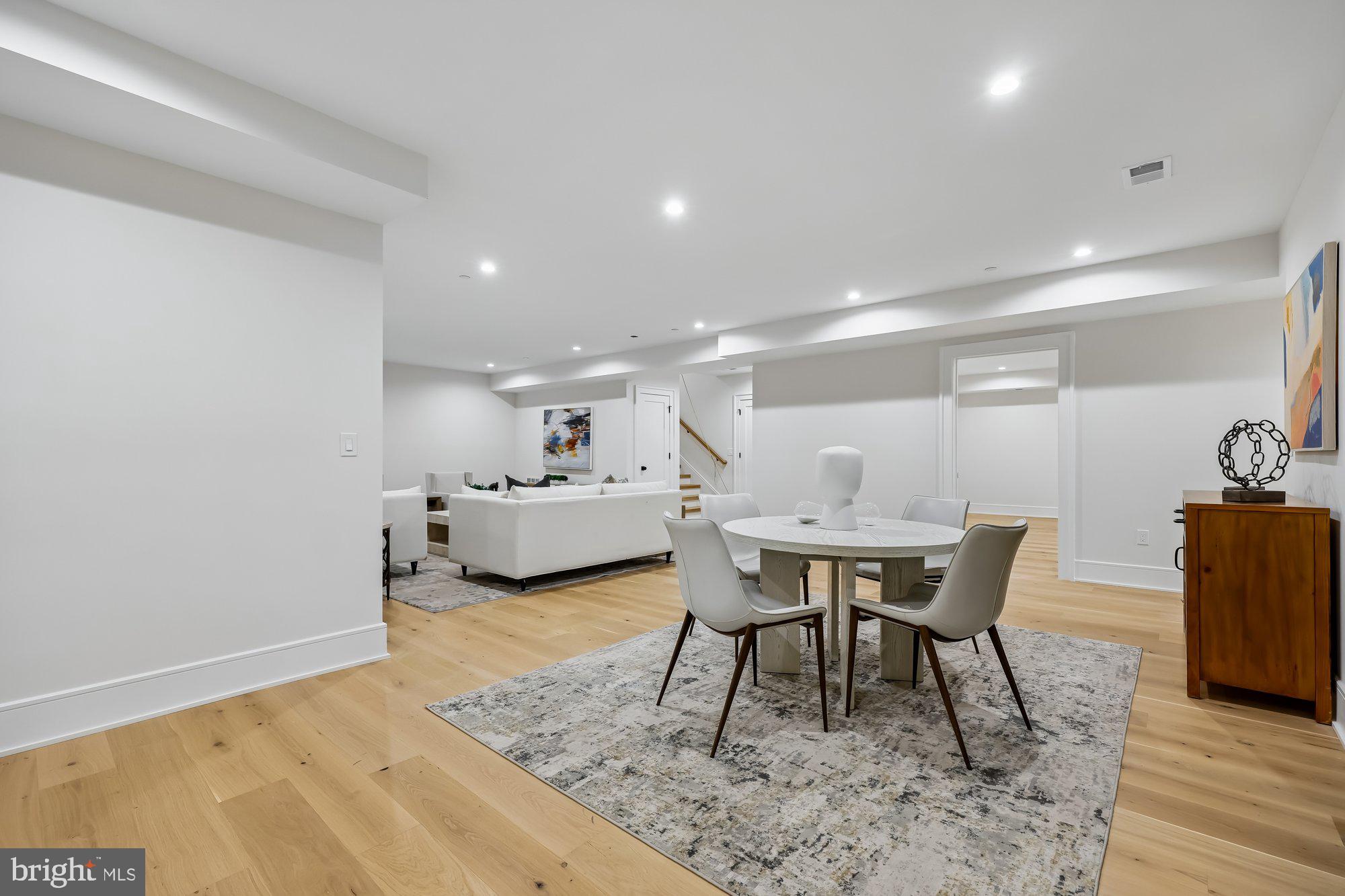 DUNLOP HILLS - Residential