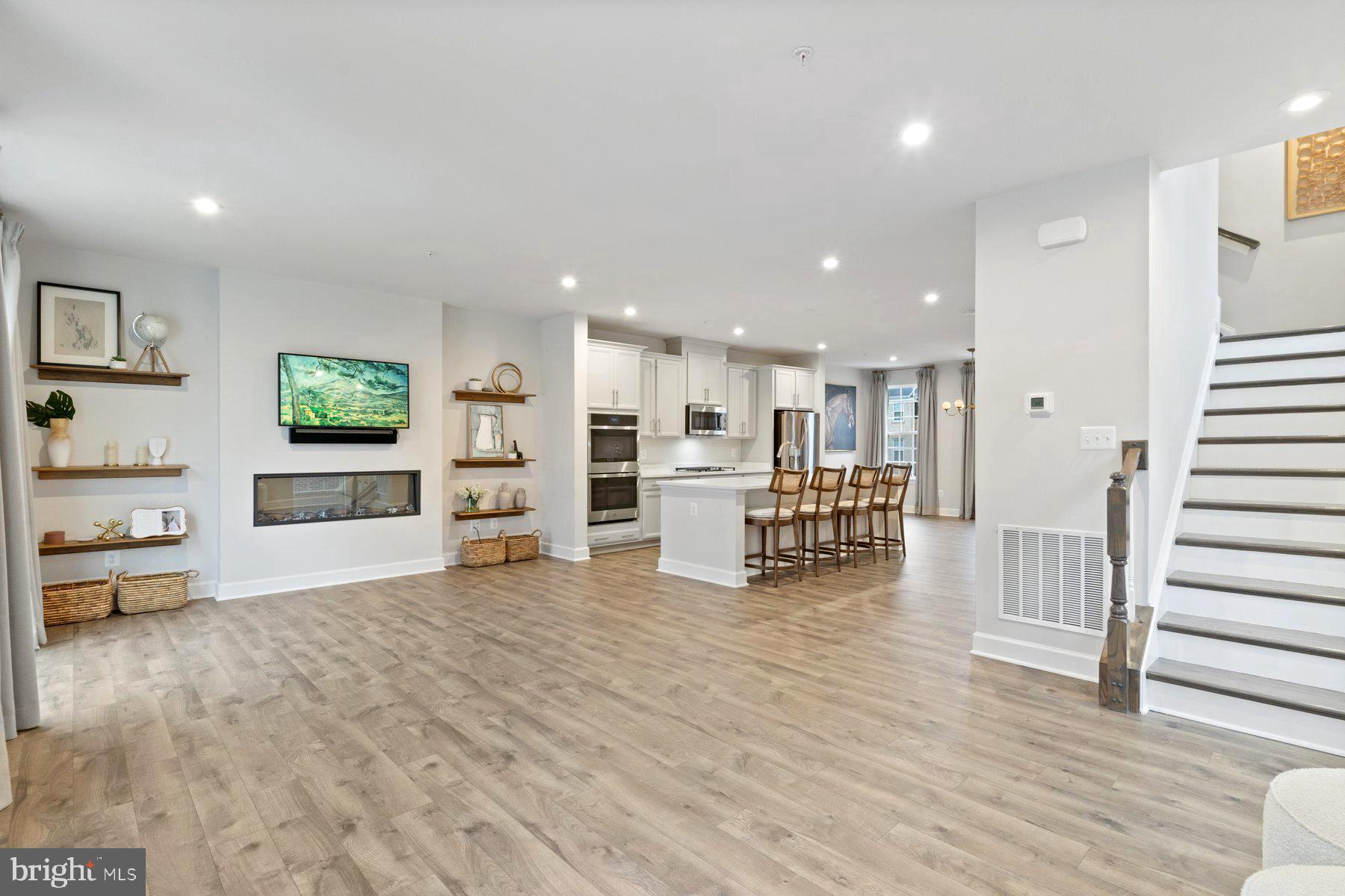 3811 POLO PLACE