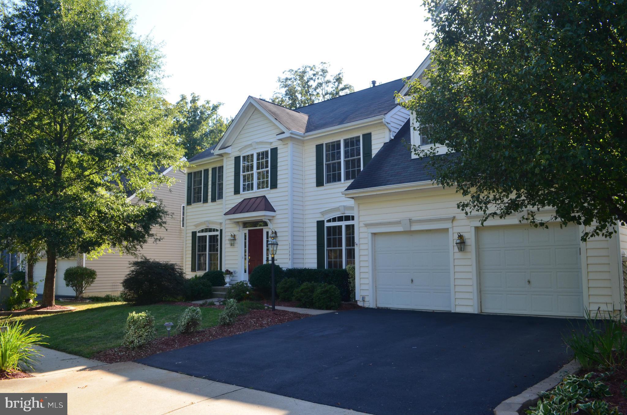 HAMPSTEAD LANDING - Residential