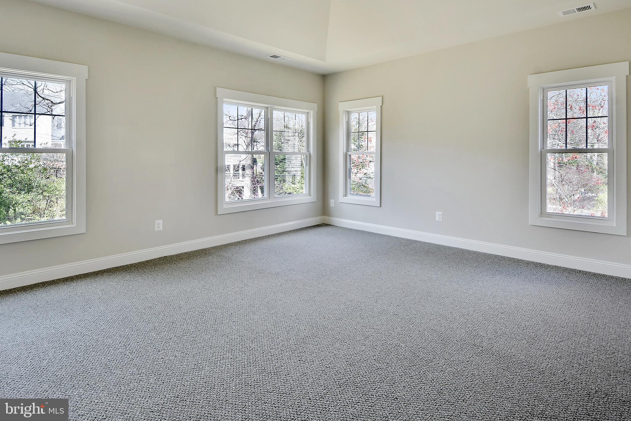 DOUGLAS PARK - Residential