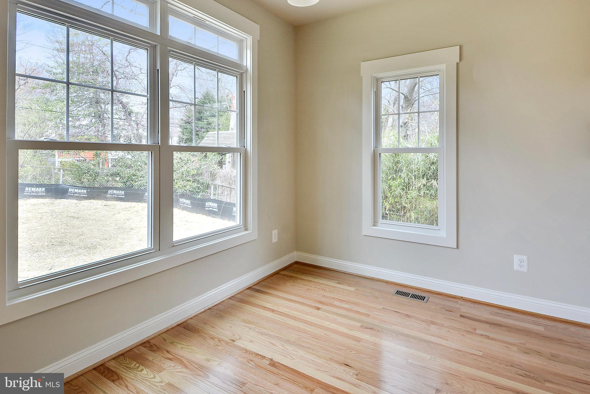 DOUGLAS PARK - Residential