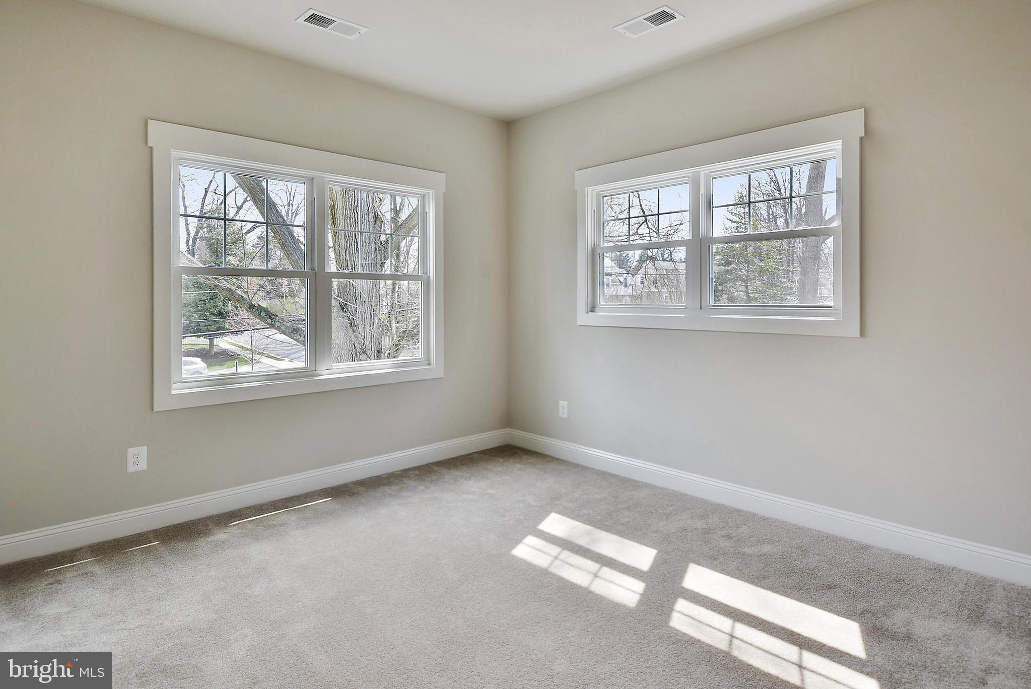 DOUGLAS PARK - Residential