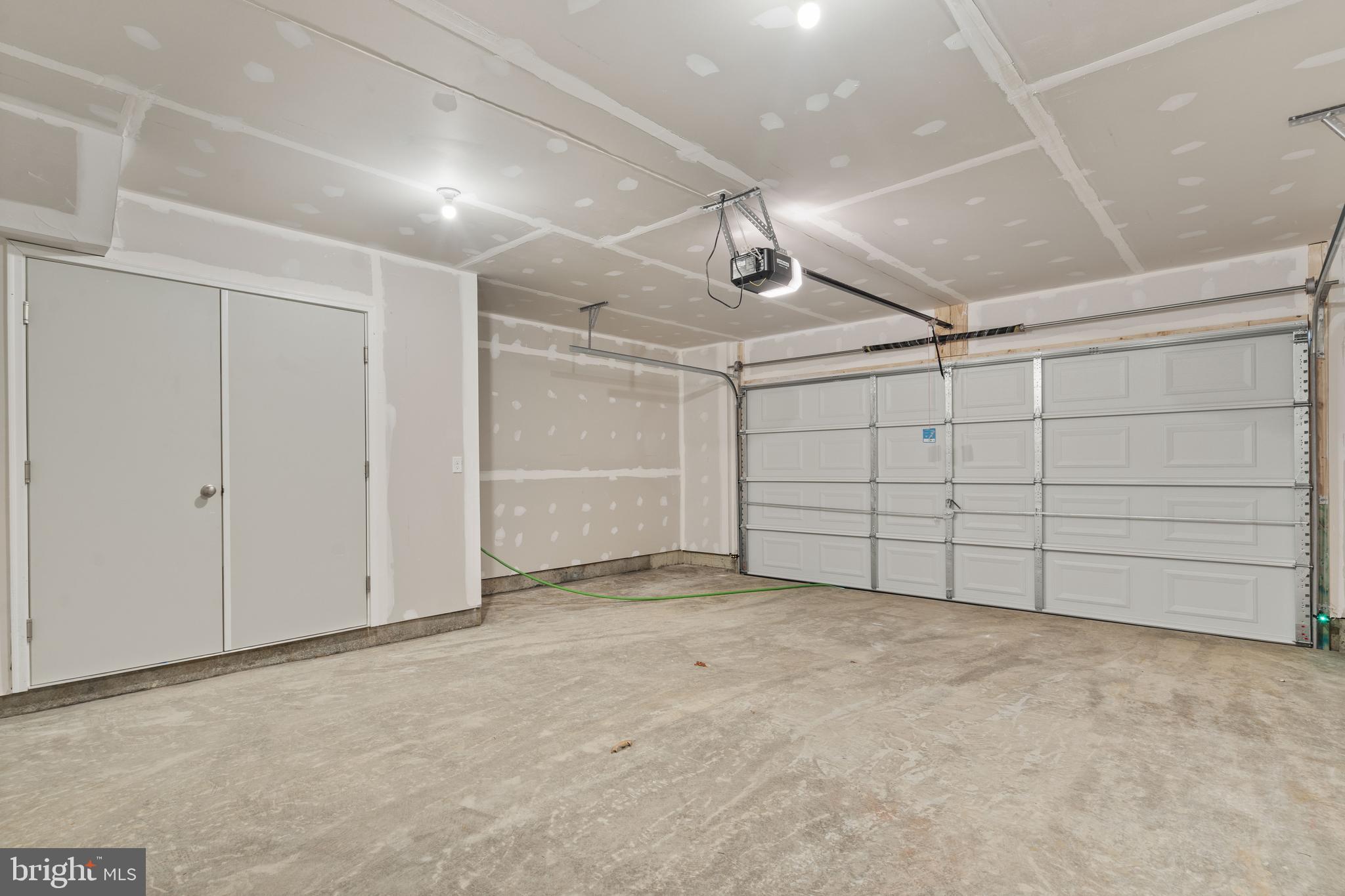 WOODYARD STATION - Residential Lease