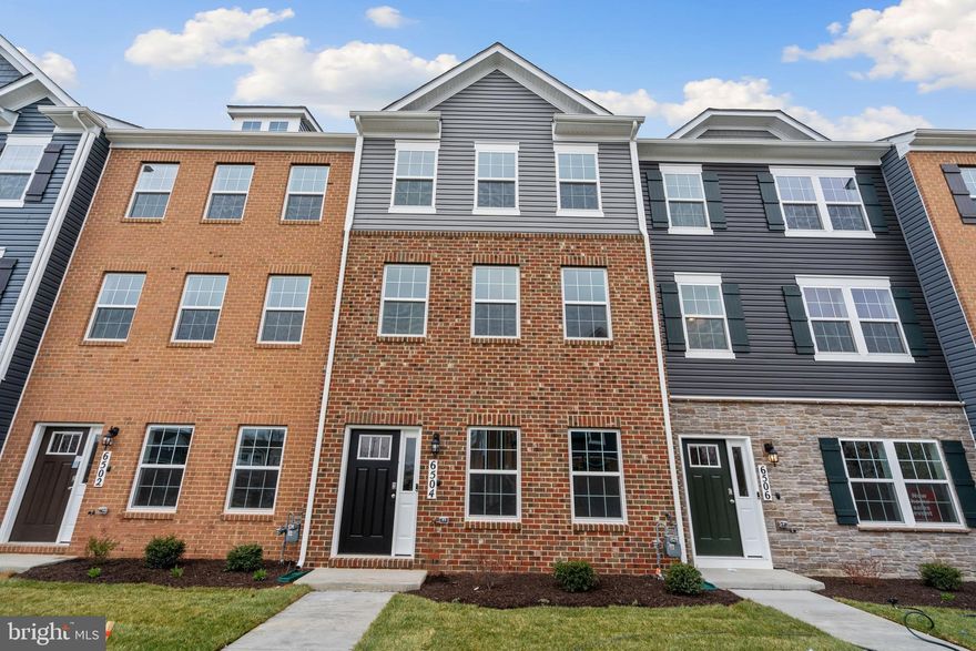 Like new 1 year old,Excellent 3 level townhome in Woodyard station community with 3 bedrooms,2.5 baths, & 2-car garage,2000 sq feet of living space! Kitchen and all bathrooms includes granite counters, maple cabinetry & stainless steel appliances.Hardwood floors on entire main living level.Large master Bedroom with upgraged tile floors and  dual vanities,granite counters and large walk-in shower.Convenient laundry on bedroom level.Enjoy beautiful common area in the front, as well as a deck off the living room. Show & Rent today.