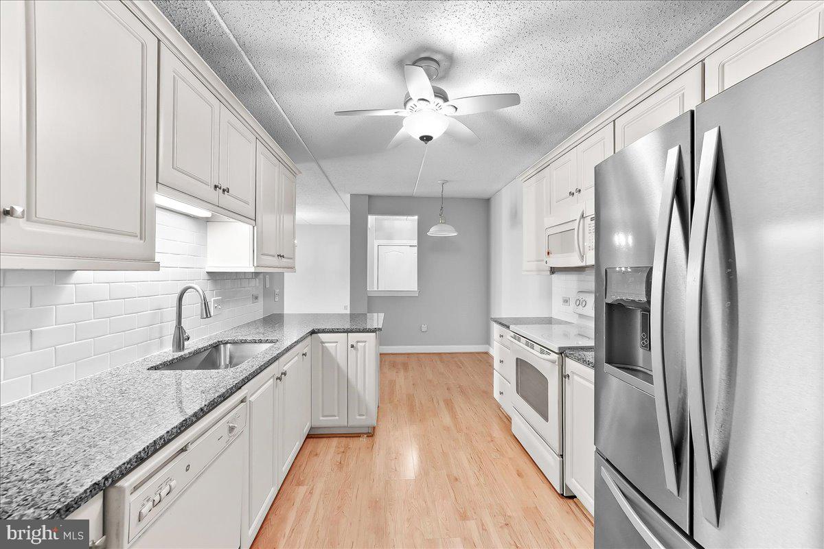 WINDSOR AT GLEN MI - Residential