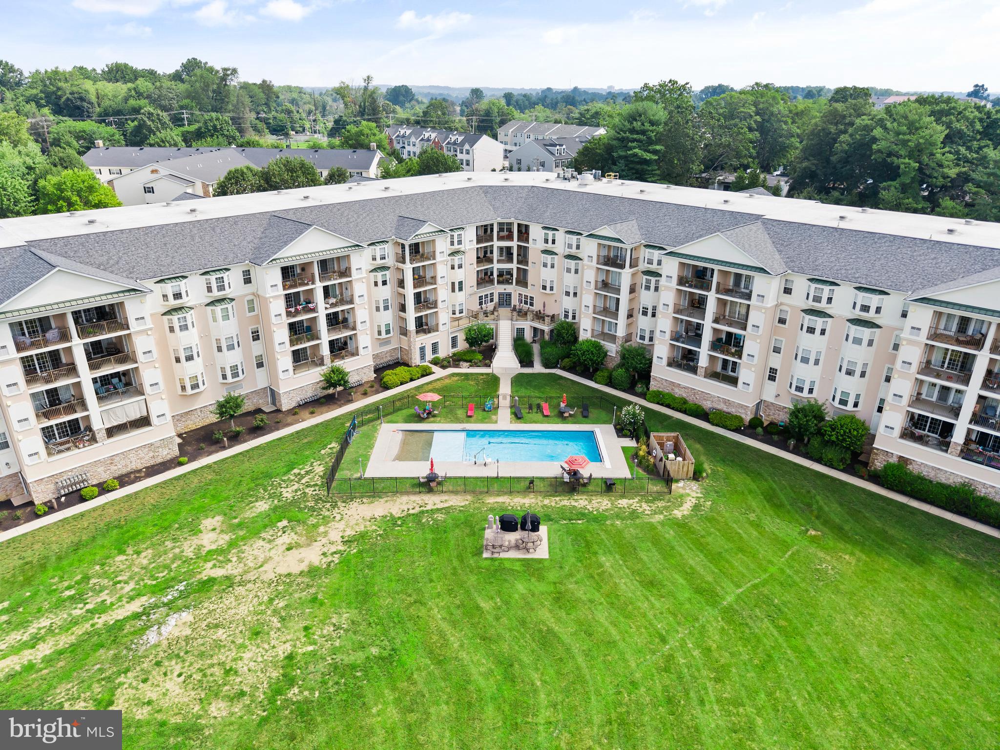 WINDSOR AT GLEN MI - Residential