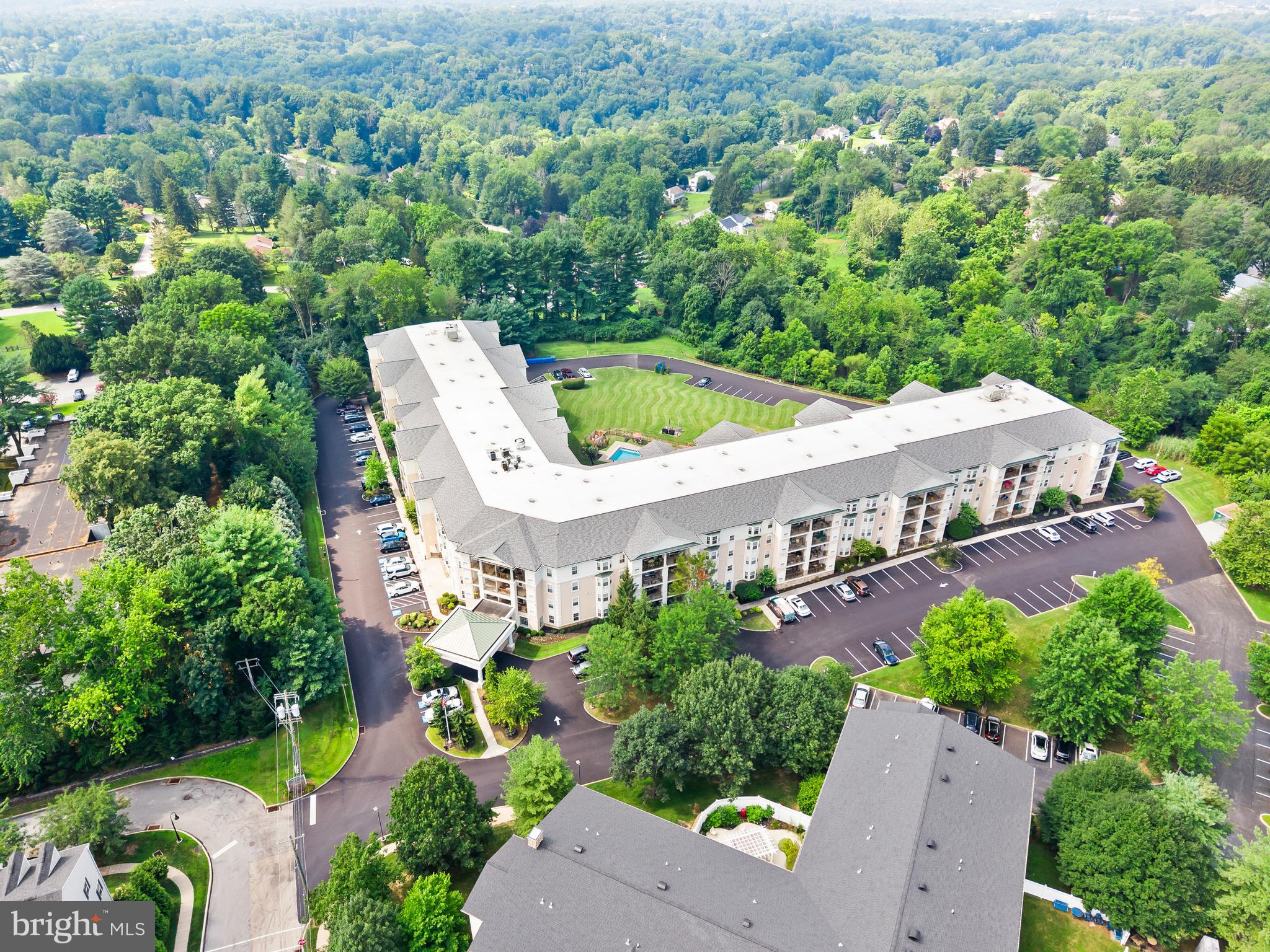 WINDSOR AT GLEN MI - Residential