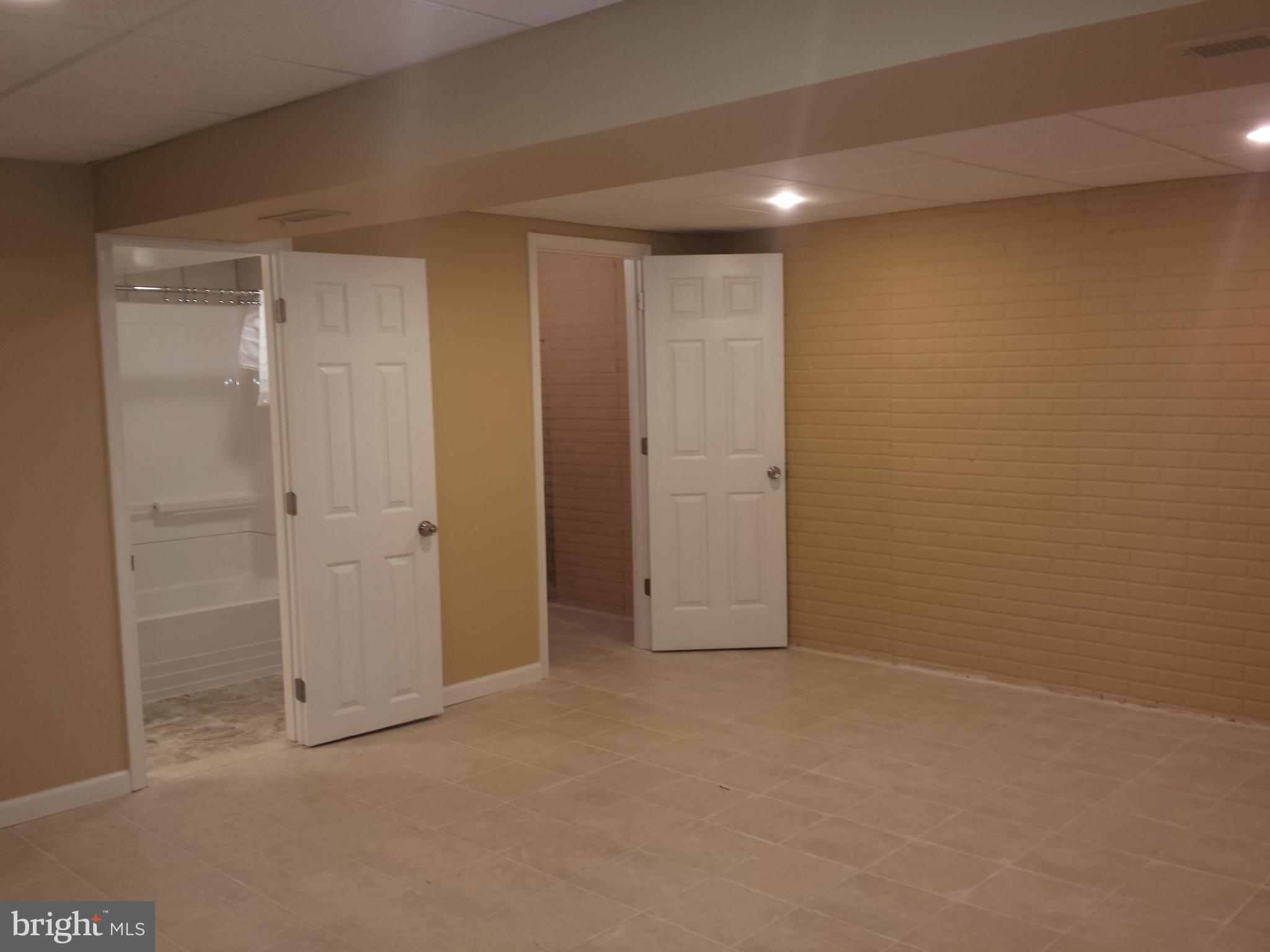 BROOKSHIRE - Residential Lease