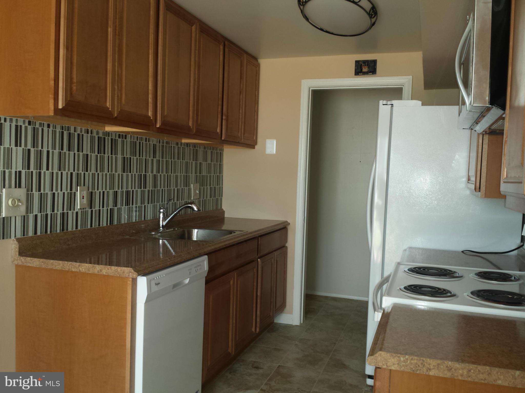 BROOKSHIRE - Residential Lease