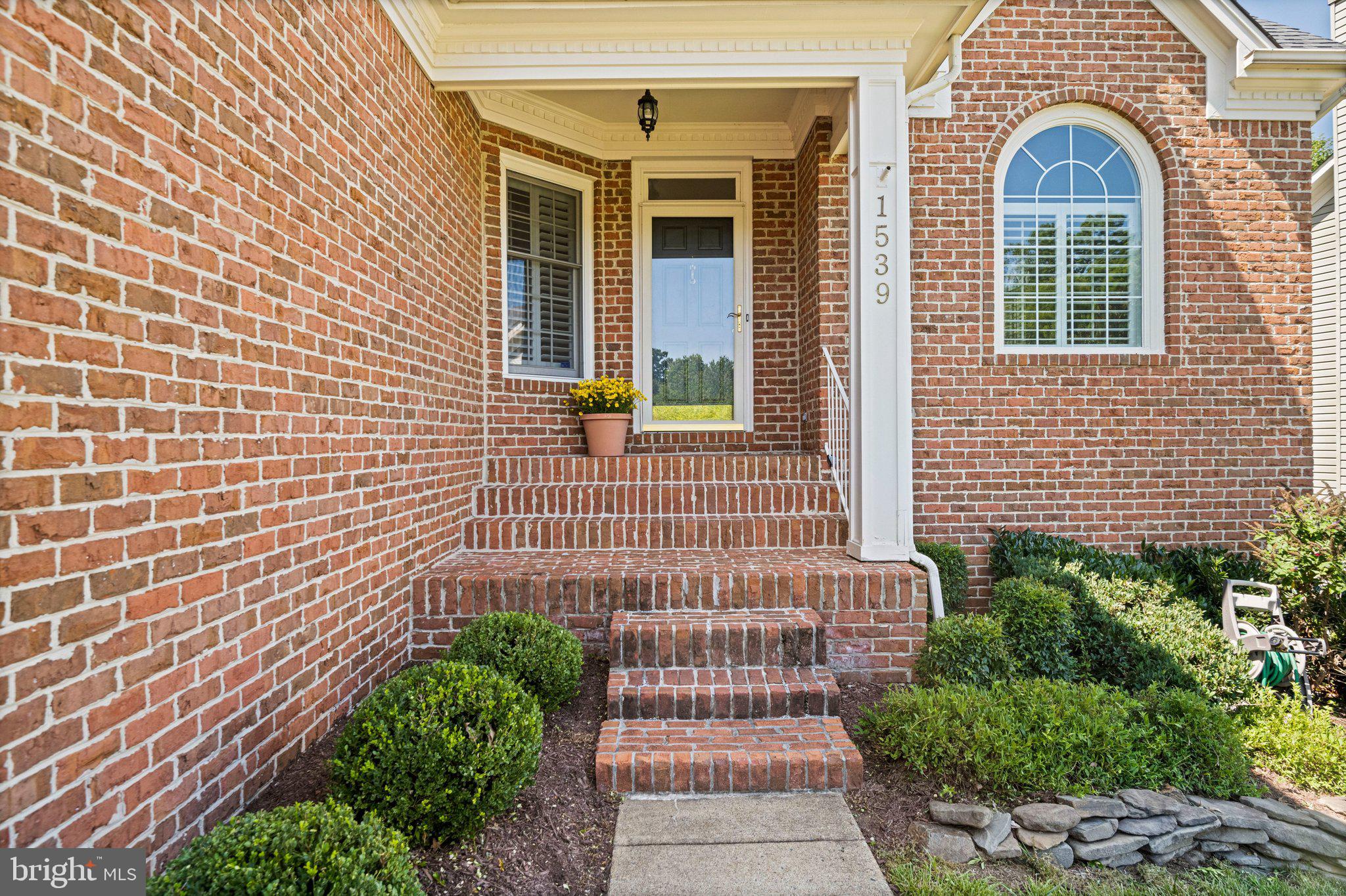 1539 KINGSTREAM CIRCLE
