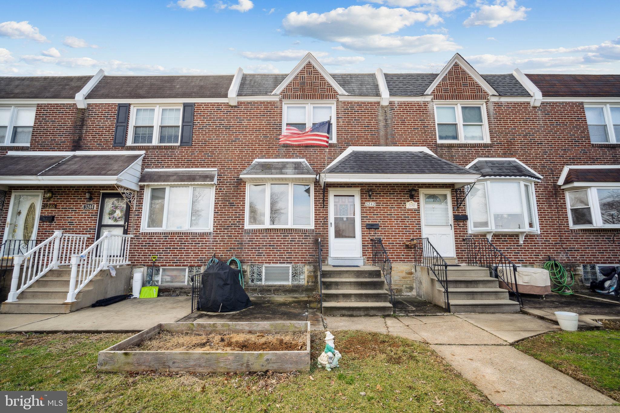 ACADEMY GARDENS - Residential