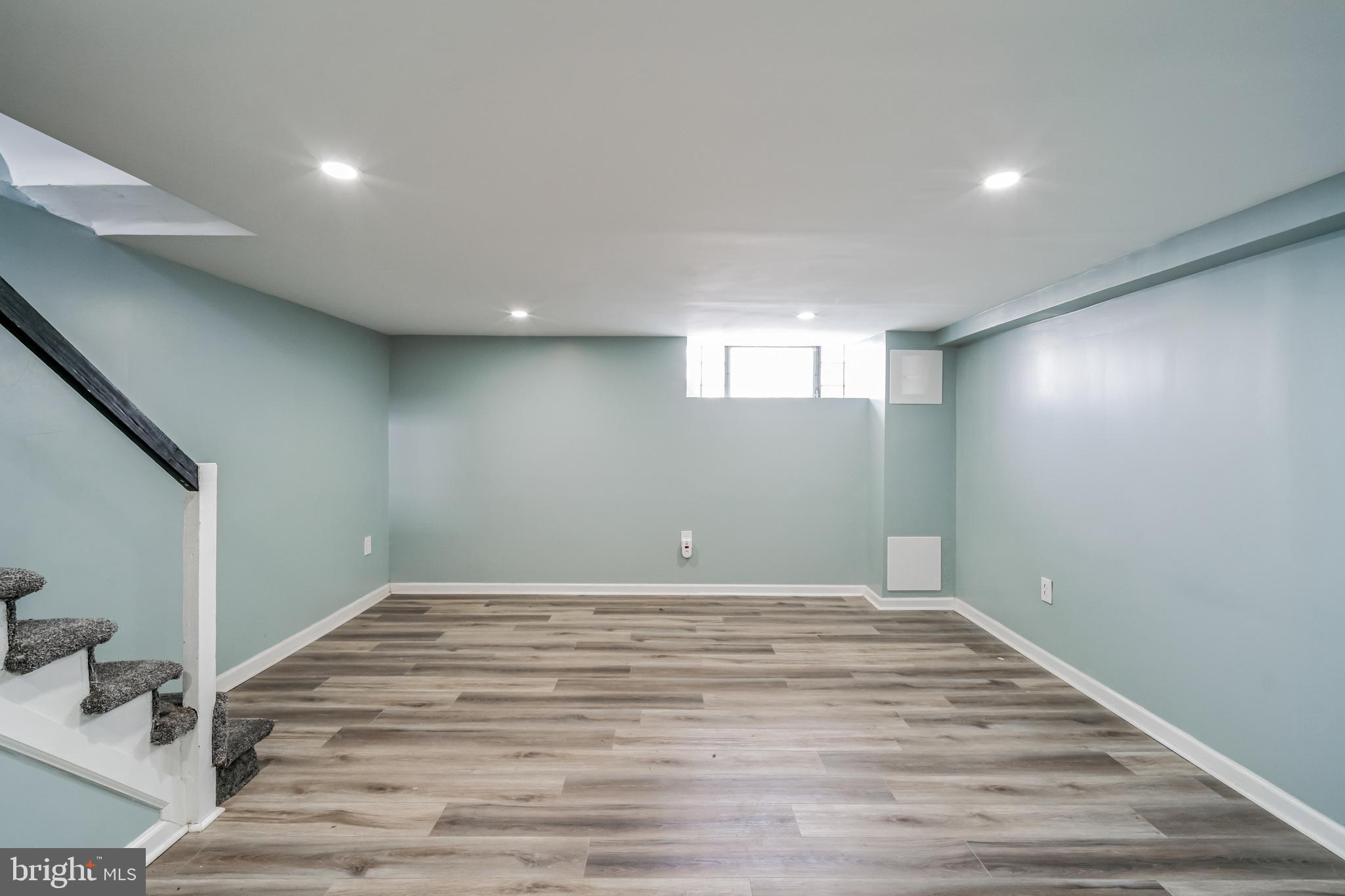 ACADEMY GARDENS - Residential